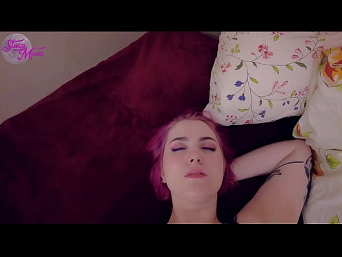 ❤️ Šuchtavá spolužiačka požiadala, aby sme s ňou mohli vynechať OBG, a tak sme šukali bez kondómu ☑ Domáce porno na nás ❤